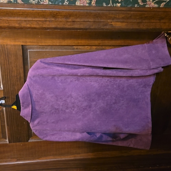 Suede feel Embroidered top - Picture 4 of 7